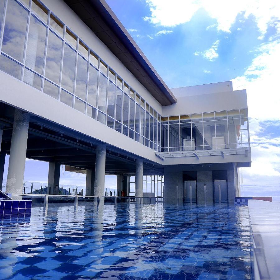 The Zhm Premiere Padang Hotel Exterior photo