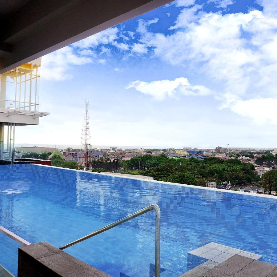 The Zhm Premiere Padang Hotel Exterior photo