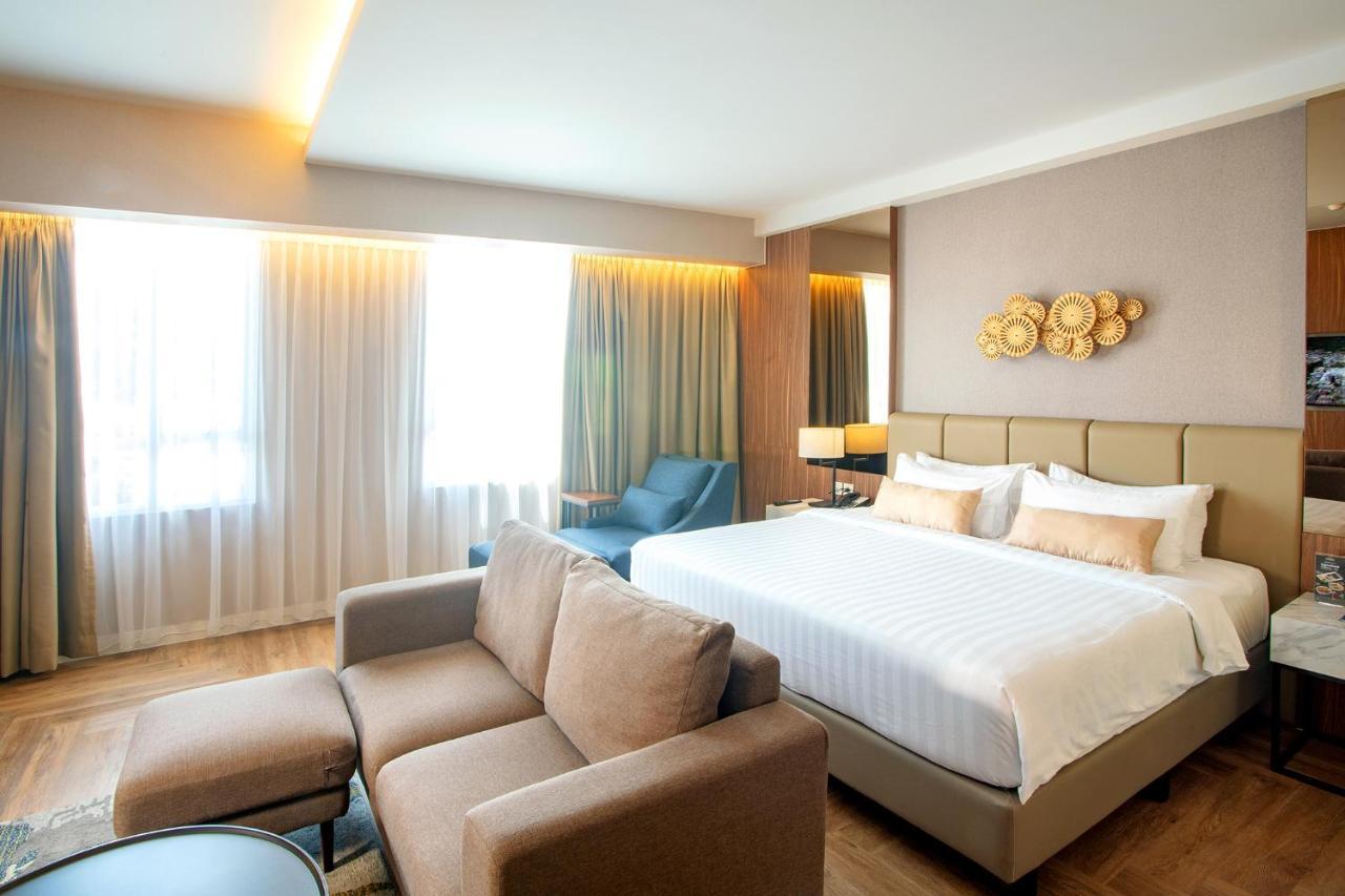 The Zhm Premiere Padang Hotel Exterior photo
