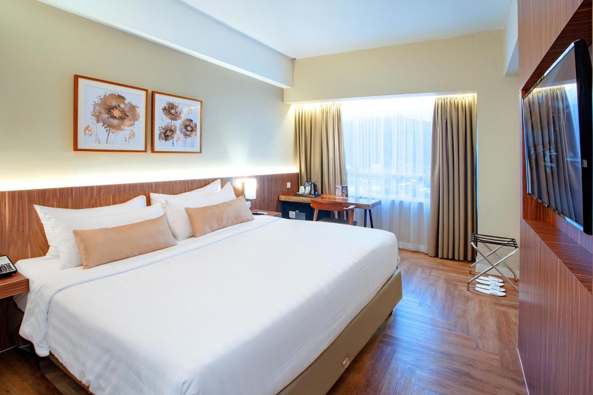 The Zhm Premiere Padang Hotel Exterior photo
